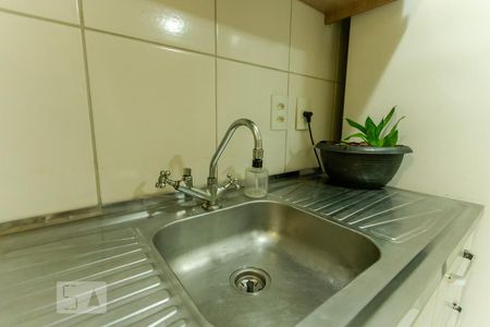 Cozinha de apartamento à venda com 2 quartos, 43m² em Mato Grande, Canoas