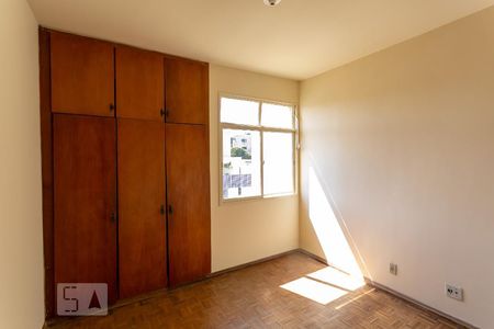 Quarto 2 de apartamento para alugar com 2 quartos, 70m² em Serra, Belo Horizonte