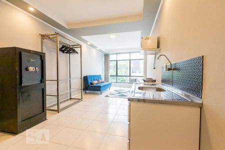 Sala/Cozinha de apartamento para alugar com 1 quarto, 29m² em Rio Branco, Porto Alegre