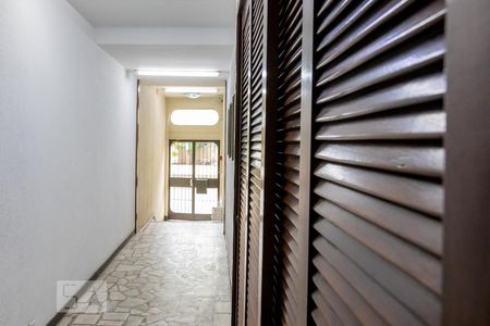 Entrada de apartamento para alugar com 1 quarto, 29m² em Rio Branco, Porto Alegre