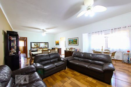 Sala de casa para alugar com 4 quartos, 320m² em Barro Branco (zona Norte), São Paulo