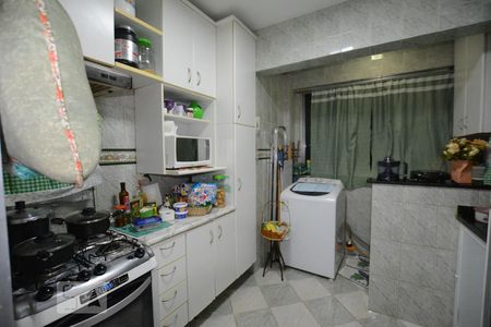 Cozinha de apartamento à venda com 2 quartos, 70m² em Olaria, Rio de Janeiro