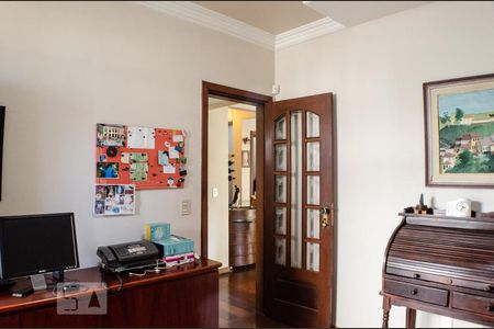 Escritório de casa à venda com 4 quartos, 450m² em São Bento, Belo Horizonte