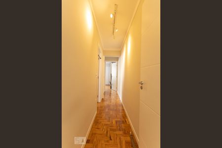 Corredor de apartamento à venda com 2 quartos, 80m² em Perdizes, São Paulo