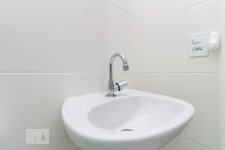 Banheiro de kitnet/studio à venda com 1 quarto, 28m² em Conceição, Osasco