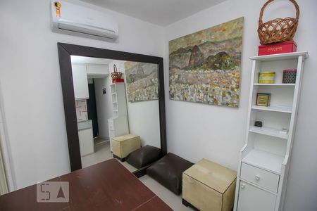 Sala de casa para alugar com 1 quarto, 38m² em Santa Teresa, Rio de Janeiro