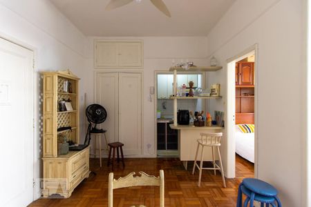 Sala de apartamento para alugar com 1 quarto, 55m² em Flamengo, Rio de Janeiro