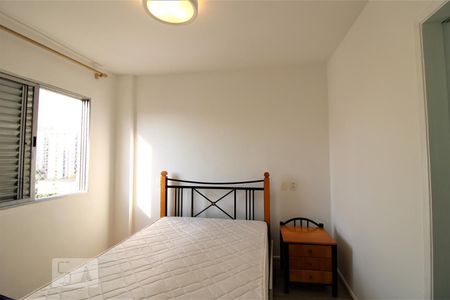 Suíte de apartamento para alugar com 3 quartos, 81m² em Vila Pompéia, São Paulo