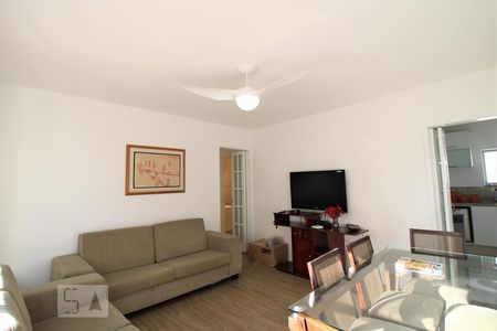 Sala de apartamento para alugar com 3 quartos, 81m² em Vila Pompéia, São Paulo