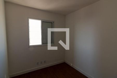 Quarto 2 de apartamento para alugar com 2 quartos, 51m² em Jardim Monte Alegre, Taboão da Serra