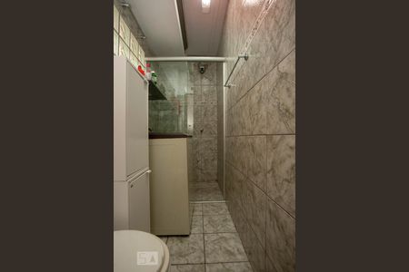 Banheiro de apartamento para alugar com 1 quarto, 60m² em Centro, Curitiba