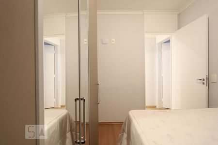 Quarto 1 de apartamento à venda com 2 quartos, 45m² em Jardim Íris, São Paulo