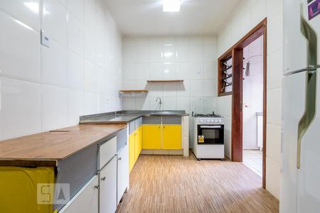 Cozinha de apartamento à venda com 2 quartos, 97m² em Santana, Porto Alegre