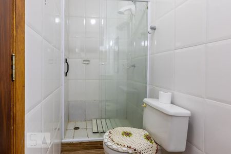 Banheiro de apartamento à venda com 2 quartos, 97m² em Santana, Porto Alegre