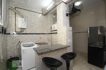 Sala de apartamento para alugar com 1 quarto, 35m² em Botafogo, Rio de Janeiro