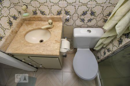 Banheiro Social de kitnet/studio à venda com 1 quarto, 23m² em Glória, Rio de Janeiro