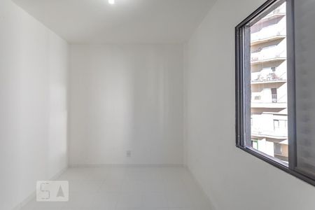 Quarto 1  de apartamento para alugar com 2 quartos, 63m² em Vila Vitória, Mogi das Cruzes