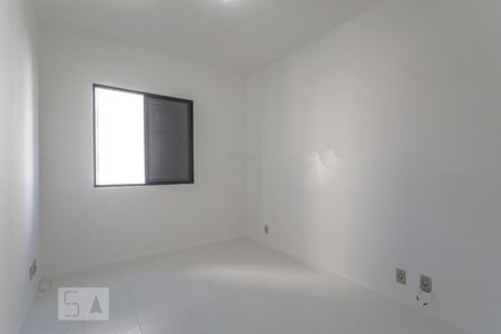 Quarto 2 de apartamento para alugar com 2 quartos, 63m² em Vila Vitória, Mogi das Cruzes