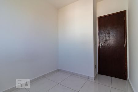 Quarto 2 de apartamento para alugar com 2 quartos, 50m² em Santa Cruz, Belo Horizonte