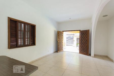 Sala de casa à venda com 4 quartos, 400m² em Taquara, Rio de Janeiro