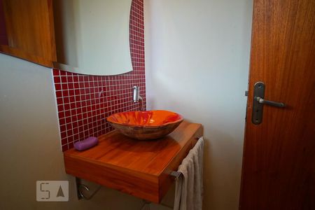 Lavabo de casa para alugar com 3 quartos, 180m² em Estância Velha, Canoas