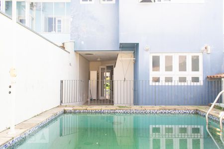 Piscina de casa à venda com 4 quartos, 205m² em Campo Novo, Porto Alegre