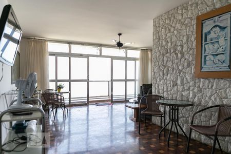 Sala de apartamento para alugar com 3 quartos, 140m² em Gonzaga, Santos