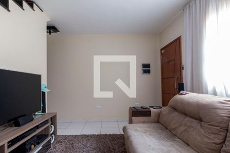 Sala de casa de condomínio à venda com 2 quartos, 69m² em Vila Carmosina, São Paulo