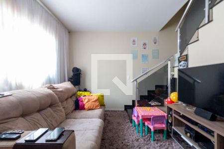 Sala de casa de condomínio à venda com 2 quartos, 69m² em Vila Carmosina, São Paulo