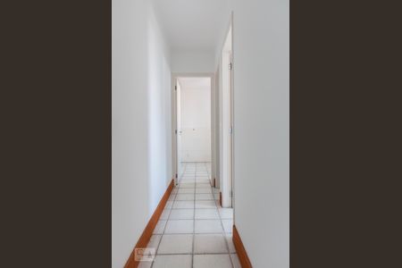 Corredor de apartamento para alugar com 2 quartos, 50m² em Pinheiros, São Paulo