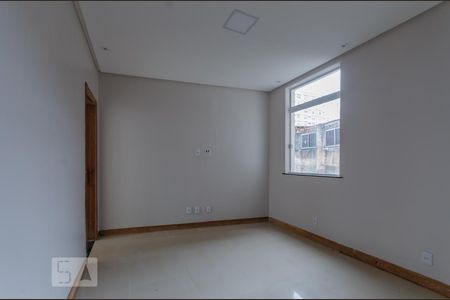 Sala de apartamento para alugar com 2 quartos, 80m² em Dois de Julho, Salvador