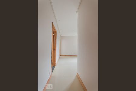 Corredor entrada de apartamento para alugar com 2 quartos, 80m² em Dois de Julho, Salvador