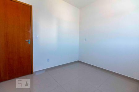 Quarto 1 de apartamento para alugar com 2 quartos, 45m² em Vila Jacuí, São Paulo