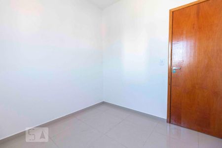 Quarto 2 de apartamento para alugar com 2 quartos, 45m² em Vila Jacuí, São Paulo