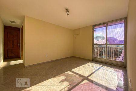 Sala de apartamento à venda com 2 quartos, 45m² em Olaria, Rio de Janeiro