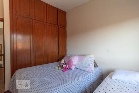 Quarto 1 de casa para alugar com 3 quartos, 190m² em Adalgisa, Osasco