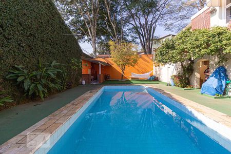 Casa para alugar com 190m², 3 quartos e 4 vagas Casa para alugar com 190m², 3 quartos e 4 vagasQuintal