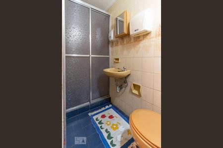 Casa para alugar com 190m², 3 quartos e 4 vagas Casa para alugar com 190m², 3 quartos e 4 vagasBanheiro 1