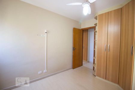 Quarto 1 - Armários de apartamento para alugar com 2 quartos, 60m² em Vila Nova Jundiainópolis, Jundiaí