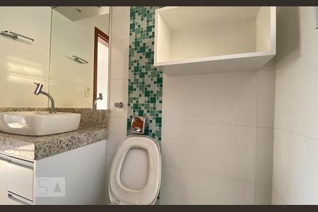 Banheiro da Suíte de apartamento à venda com 1 quarto, 52m² em Jardim Botânico, Porto Alegre