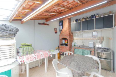 Casa à venda com 204m², 3 quartos e 3 vagas Casa à venda com 204m², 3 quartos e 3 vagasChurrasqueira