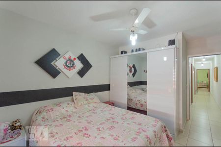 Casa à venda com 204m², 3 quartos e 3 vagas Casa à venda com 204m², 3 quartos e 3 vagasQuarto 2