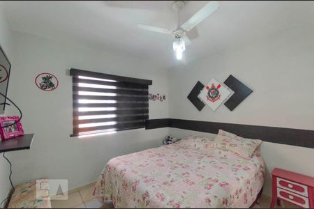 Casa à venda com 204m², 3 quartos e 3 vagas Casa à venda com 204m², 3 quartos e 3 vagasQuarto 2