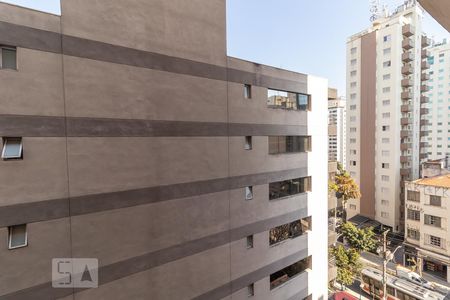 Sala - vista de kitnet/studio para alugar com 1 quarto, 40m² em Pinheiros, São Paulo