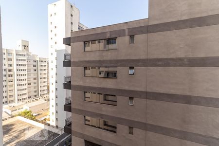 Sala - vista de kitnet/studio para alugar com 1 quarto, 40m² em Pinheiros, São Paulo