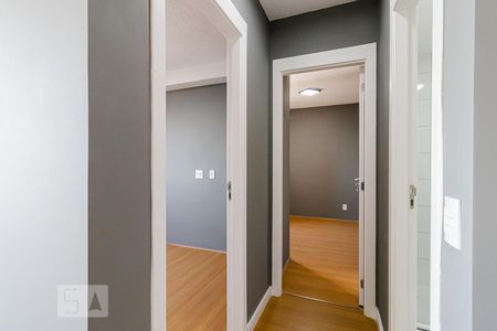 Corredor de apartamento para alugar com 2 quartos, 41m² em Jardim Santa Emília, São Paulo