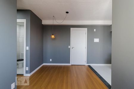 Sala de apartamento para alugar com 2 quartos, 41m² em Jardim Santa Emília, São Paulo