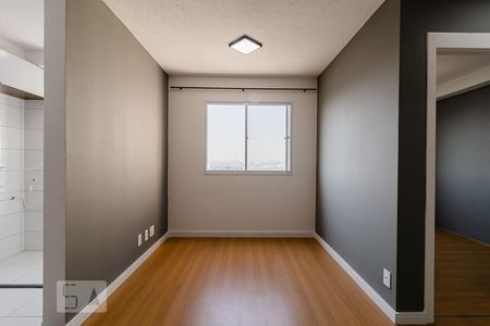 Sala de apartamento para alugar com 2 quartos, 41m² em Jardim Santa Emília, São Paulo