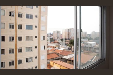 Vista da sala de apartamento para alugar com 2 quartos, 42m² em Vila São Bernardo, Campinas