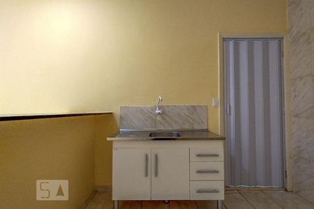 Cozinha de kitnet/studio para alugar com 1 quarto, 30m² em Liberdade, São Paulo